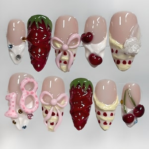 Kokette Erdbeere Drücken Sie auf die Nägel | 3D rosa Schleife & Cherry Nägel | 18. Geburtstag Kuchen Dessert Nägel | Luxus Kawaii Nagel Set