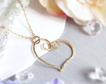 Simple Heart Necklace in Gold Fill | Delicate Love Heart Pendant | Dainty Gold Heart Necklace | Gift for Girlfriend | Gift for Friends