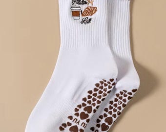 Le Grip Reformer Pilates Yoga Barre Grippy Socks Pilates and Latte