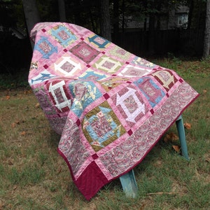 Rose, pink, muave hand-quilted throw or wall quilt image 4