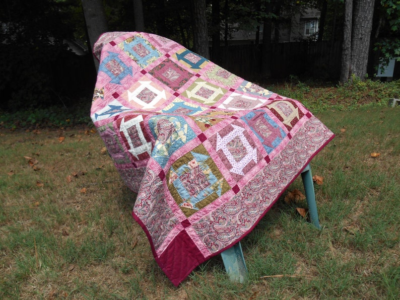 Rose, pink, muave hand-quilted throw or wall quilt image 4