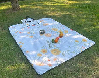 Floral Waterproof Picnic Blanket, Large Beach Blanket, Foldable Outdoor Mat with Sandproof, Carry Bag, 3 Layer Picnic Rug, 60x80" -150x200cm