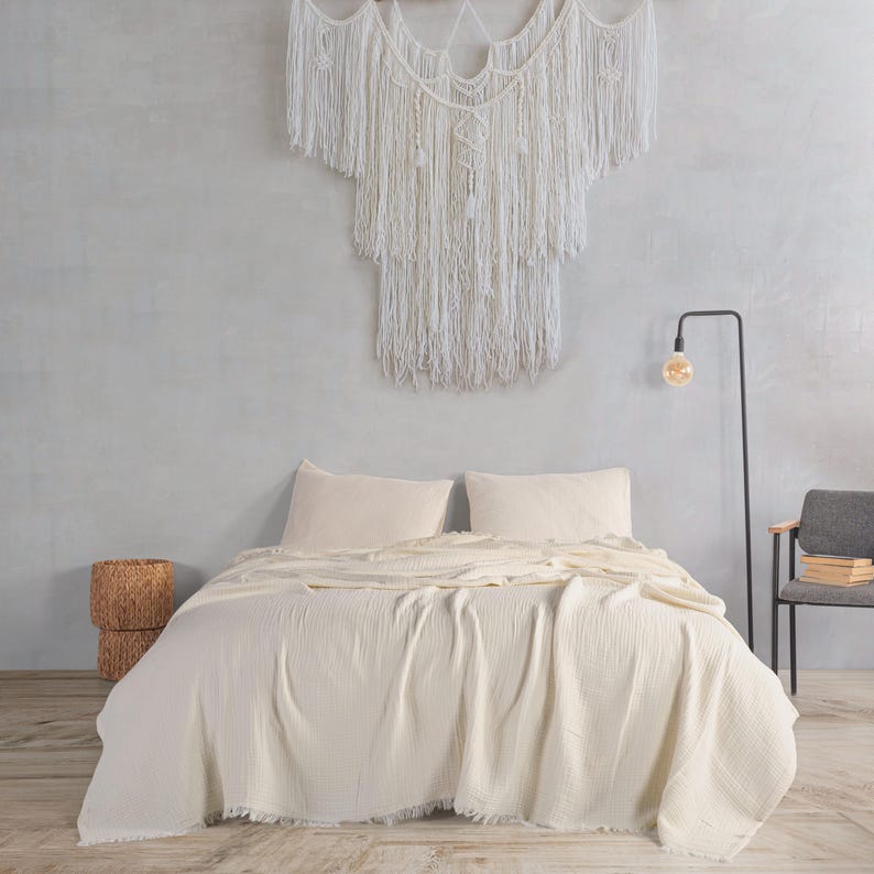 champagne bed throw