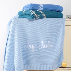 Personalized Newborn Blanket – Soft Cotton Knit Baby Gift, Custom Embroidered Name Keepsake