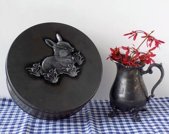 Metzke Pewter Rabbit Tin. Storage Box. Antique Decor. Pewter Figurine. Decorative Box. Storage Tin. French Farmhouse Decor. Rustic Decor.