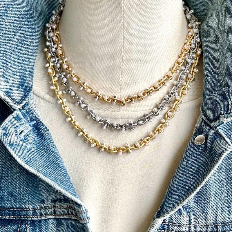 Twisted Flower Pearl Necklace