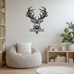 Art mural personnalisé en métal tête de cerf, nom rustique encadré pour bureau ou cabine, décoration personnalisée en bois de cerisier en noir argenté, bronze doré
