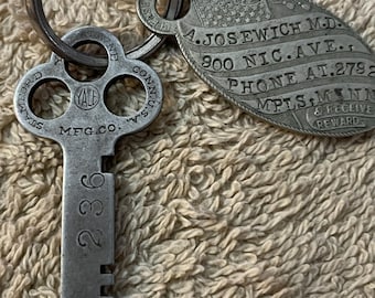 Vintage Yale Key and Return to Owner Tag 1941 Minneapolis MINN Minnesota