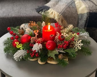 Christmas Centerpiece with Candle – Holiday Table Decoration with Pinecones & Greenery