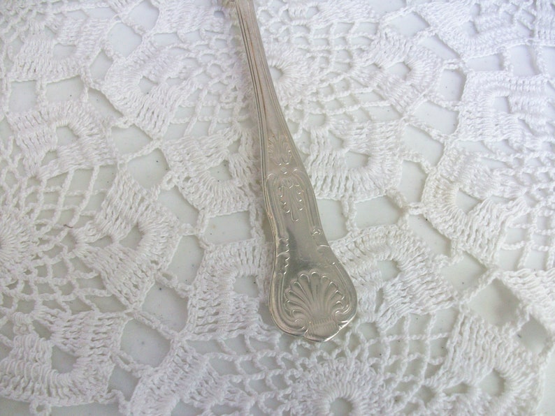 Free US Ship Kings Silver Casserole Spoon Sheffield England