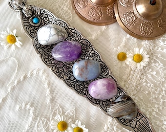 A Little Box of RELAXATION - Crystal Healing Gift - White Howlite / Amethyst / Angelite / Lepidolite / Banded Agate