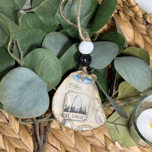 Oyster shell Christmas ornament, coastal decor - St. Louis Arch