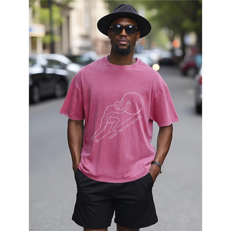 Camiseta gráfica de Sísifo lavada de gran tamaño: Camiseta de filosofía estoica de algodón pesado Rose red
