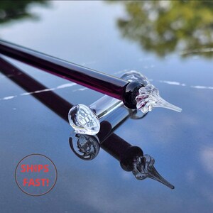 Pluma de vidrio rojo claret hecha a mano – Escritura suave – Regalo personalizado – Serie Ballad