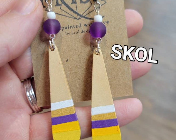 Minnesota Vikings | Team Colors | NFL, nba, SCHOOL sports TEAM | custom | purple and gold | Skinny Teardrop Hand Painted Wood Earring