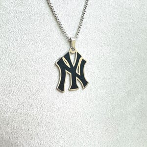 vintage 90s ヤンキースネックレス NYロゴ シルバー vintage 90s ヤンキースネックレス NYロゴ シルバーの通販はau PAY