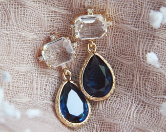 Boucles d'oreilles de mariage bleu marine, boucles d'oreilles de mariée bohèmes, mariage d'hiver, bleu saphir, pierre de naissance de septembre, boucles d'oreilles de demoiselles d'honneur, quelque chose de bleu