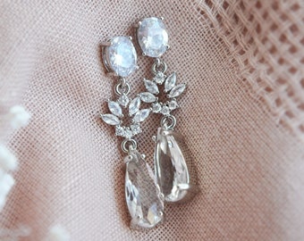 Silver Wedding Earrings, Boho Bridal Earrings, Teardrop Earrings, Bridesmaids Earrings, Leaf, Woodland Wedding, Birthday Gift, Gift for Mom