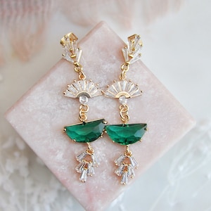 Bridal Statement Earrings, Emerald Green Earrings, Gold Fan Earrings, Vintage Style, Wedding Jewelry, Bridesmaids Earrings, May Birthstone