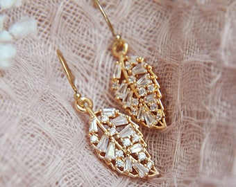 Dainty Leaf Earrings, Nature Earrings, Boho Bridal Earrings, Simple Earrings, Bridesmaids Earrings, Gold Filled Earrings, Floral Earrings