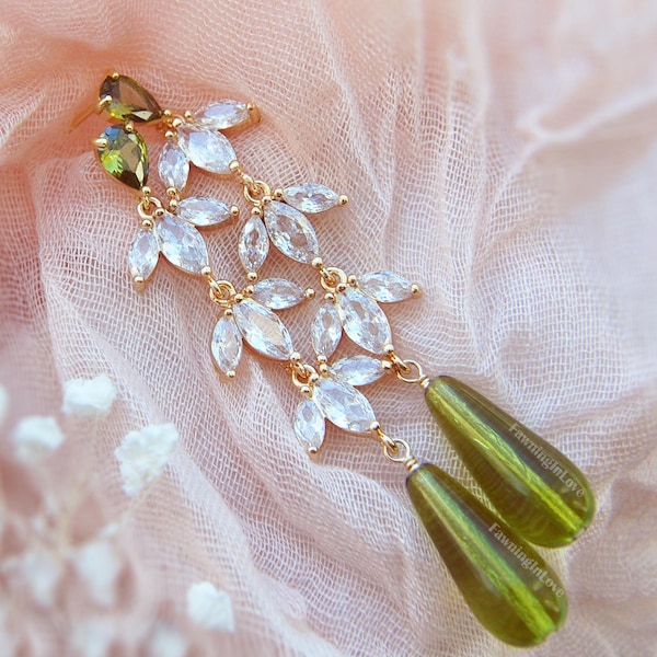 Olive Green Earrings, Olivine Flower Earrings, Spring Bride, Forest Wedding, Boho Bridal Earrings, Bridesmaids Gift, Woodland Wedding