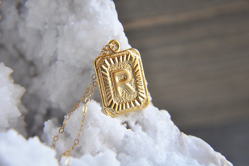Vintage Style Radiant Necklace,Boho Letter R Jewelry Initial R Necklace R Necklace Letter R Necklace Square Medallion Gold R Necklace