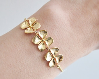 Gold Flower Bracelet, Floral Bracelet, Boho Bridal Jewelry, Adjustable Bracelet, Box Chain Bracelet, Woodland Wedding, Rustic Wedding