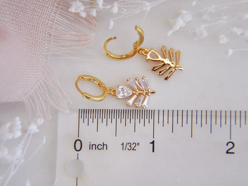 Leaf Earrings, Gold Hoop Earrings, Botanical Earrings, Woodland Wedding, Boho Bridal Earrings, Rustic Wedding, Pampas Wedding, Bridesmaids image 6