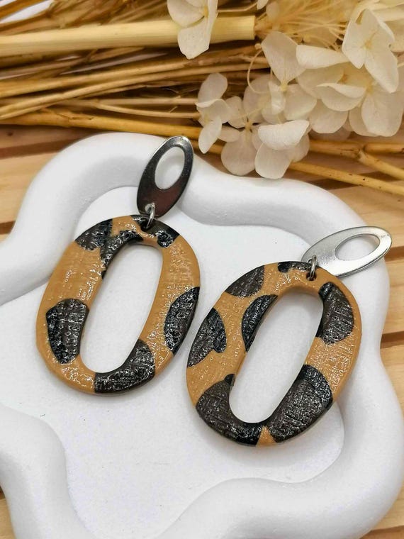 Leopard earrings – Animal effect polymer clay – Shiny resin – Stainless steel – Original women’s gift