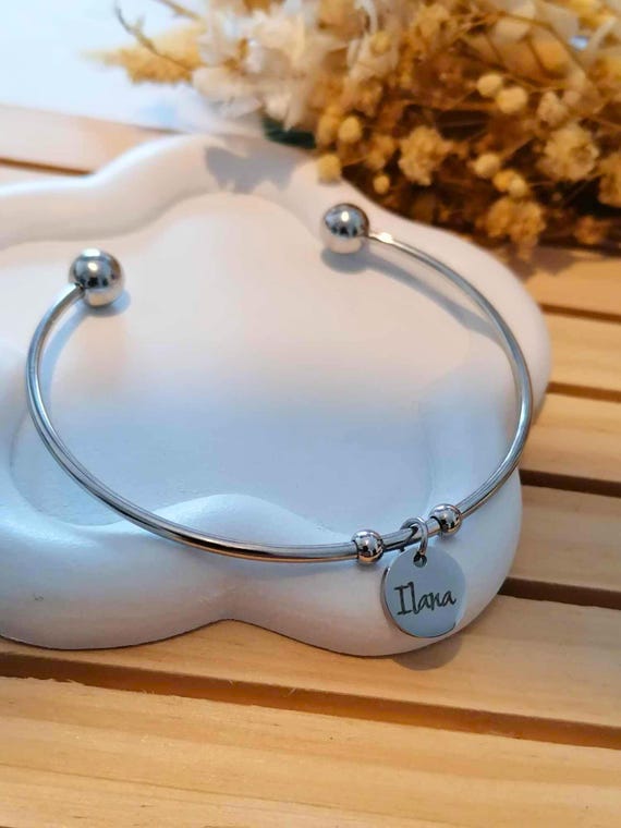 Personalized adjustable stainless steel bangle bracelet – Engraved with first name, initials or message – Gift for women, couple bracelet, mother, friend