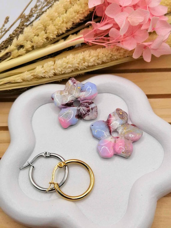 Multicolored pastel flower earrings – Softness & originality – unique handmade in an artisanal way – Gift for women