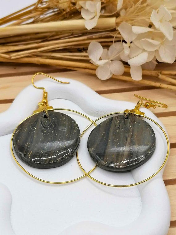 Gold Circle & Marbled Medallion Earrings – Unique Handmade in Polymer Clay in France – Chic Women’s Gift