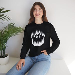 Women&#39;s Northern Lights Sweatshirt | Pine Forest & Aurora Borealis Swaeter | Cozy Winter Adventure Stargazing Pullover