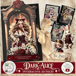 Puede incluir: Un folio interactivo en 3D titulado A Curious Adventure in Wonderland con un personaje rubio con vestido rojo y blanco, un reloj de bolsillo y rosas rojas. Incluye una cinta color crema, tarjetas de personajes, un conejo y un letrero de Tea Party.