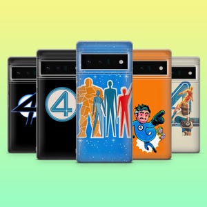 以下が含まれることがあります： スーパーヒーローをテーマにしたデザインの携帯電話ケース5つ。ケースには、黒、青、オレンジ、白のさまざまなキャラクターとロゴが描かれています。ケースは、黄緑色のグラデーションの背景に表示されています。