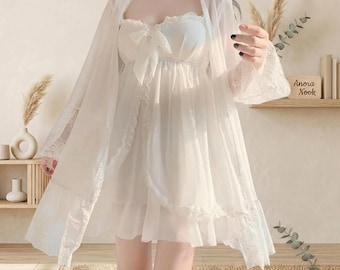 Romantyczny komplet Babydoll z koronkową lamówką – Ethereal Fairy Core Sleepwear, koszulka i szlafrok w stylu wiktoriańskim
