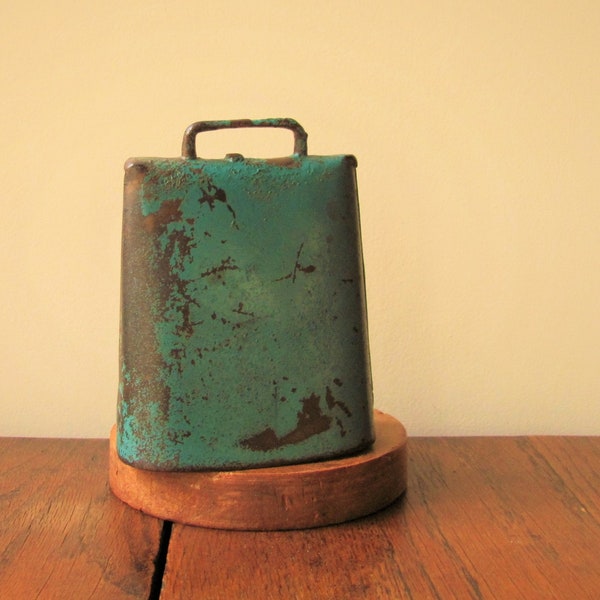 Vintage Cow Bell Farm Animal Bell Large Green Heavy Smooth Metal Bell Original Clapper Primitive Dinner Bell Country Collectible Unique Bell