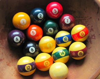 thumbnail image 2 of Pool Game Shake Bottle Practical Billiard Shaker Cup Set Ball Room Entertainment 2 of 10