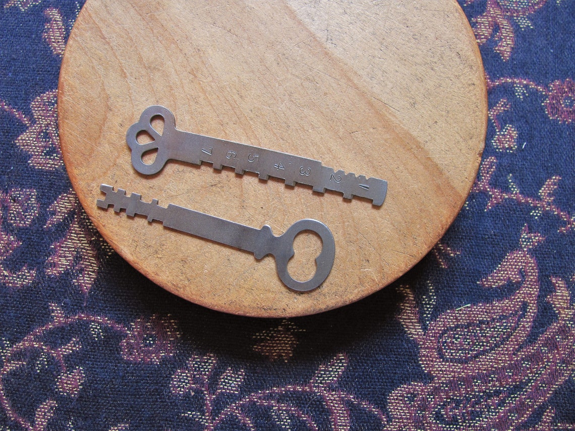 2 Vintage Cash Register Keys LONG Machine Keys marked Etsy