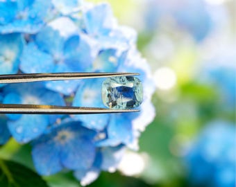 Aguamarina sin tratamiento térmico, 3,10 ct, tono cojín, Madagascar rústico, azul cielo • (10,7 × 9 × 4,9 mm)