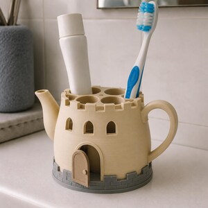 Theepot kasteel tandenborstelhouder, 3D-geprint grillig badkamerdecor, handgeschilderde borstelstandaard voor ijdelheid