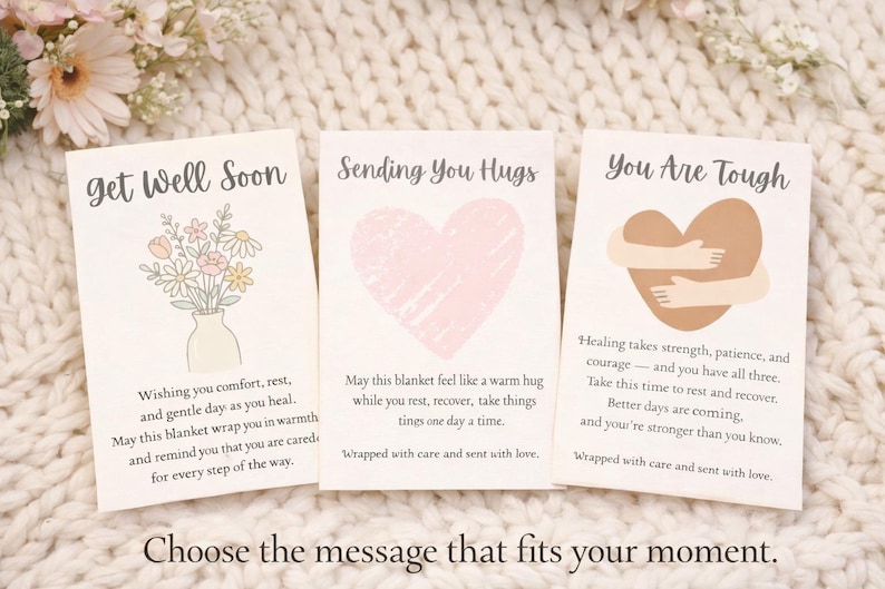 Puede incluir: Tres tarjetas con mensajes: "Get Well Soon" con flores, "Sending You Hugs" con un coraz&oacute;n rosa y "You Are Tough" con brazos abrazando. El texto "Elige el mensaje que se adapte a tu momento" est&aacute; en la parte inferior.