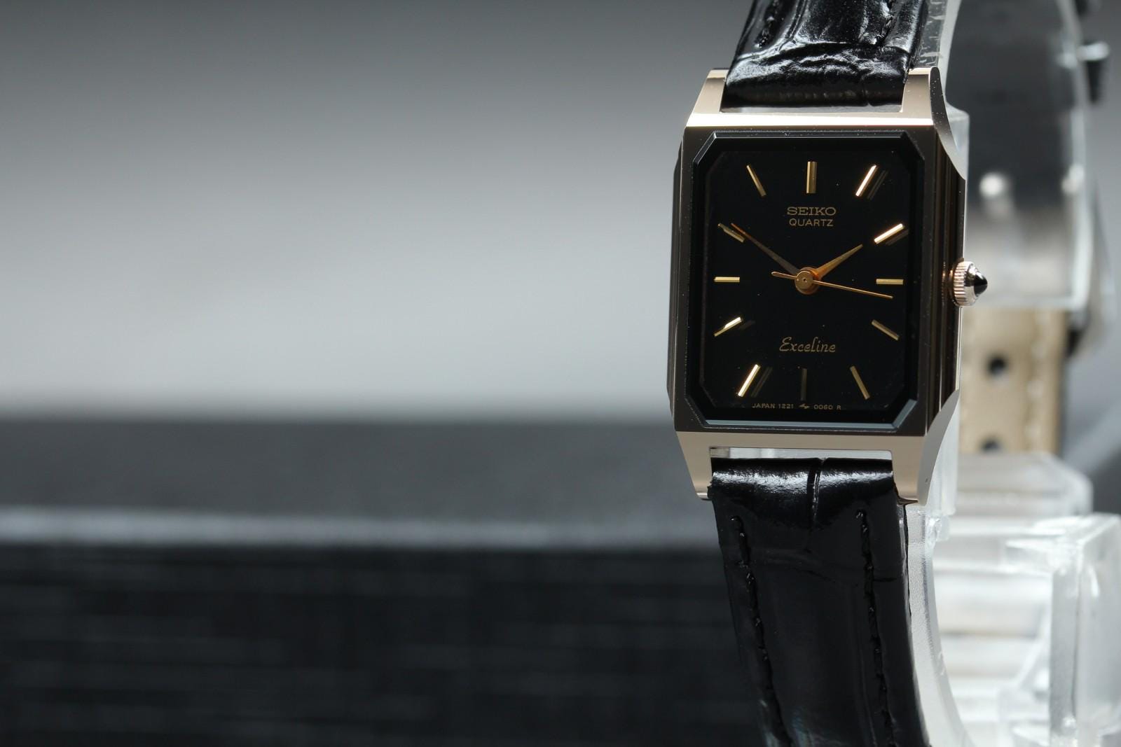 vintage seiko exceline black dial watch Vintage SEIKO Dolce Exceline