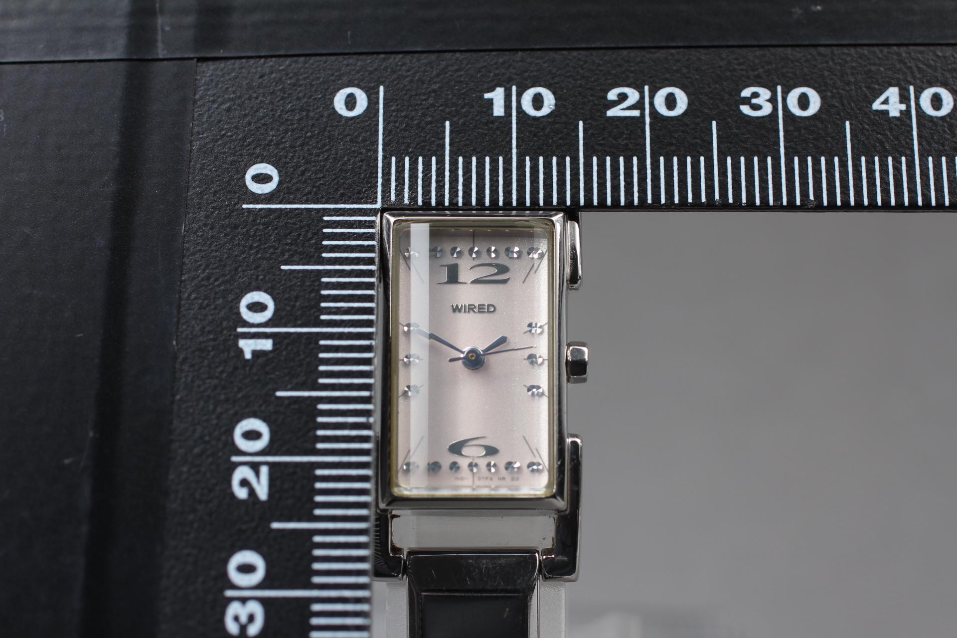 Vintage 1998near MINT* Seiko Wired 1N01-0JZ0 Silver Square 14mm Qz