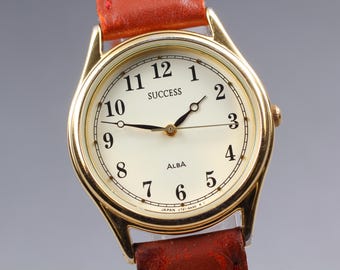 Vintage 1995 Exc+5* Seiko Alba Success V721-6A40 Gold 31mm Quartz