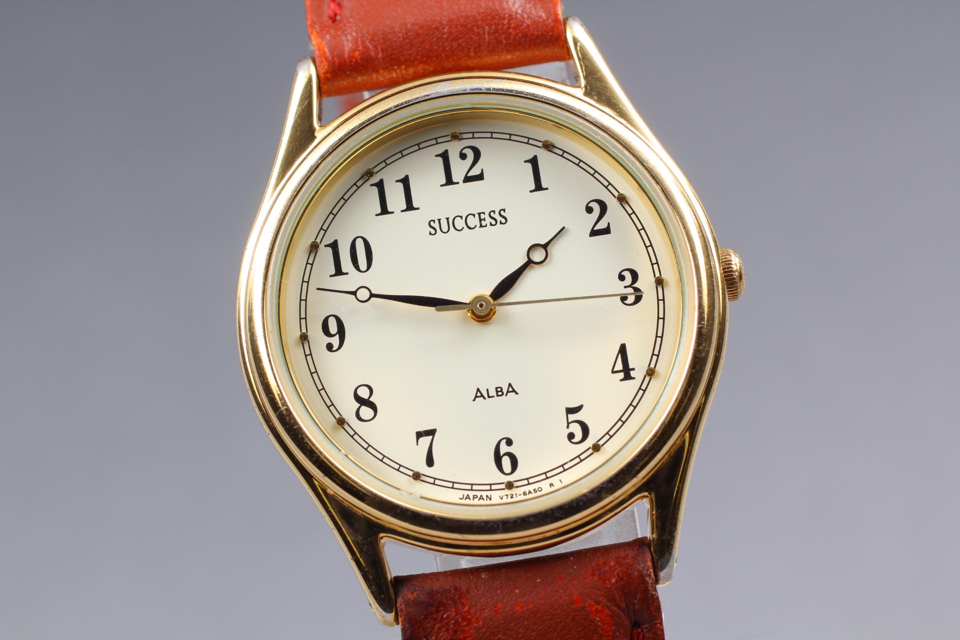 Vintage 1995 Exc+5* Seiko Alba Success V721-6A40 Gold 31mm Quartz