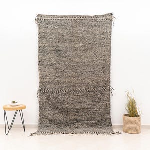 5x8 ft-260x145cm Moroccan handmade Black berber wool rug-Abstract boho style carpet- Kilim , inspired - Free shipping worldwide.