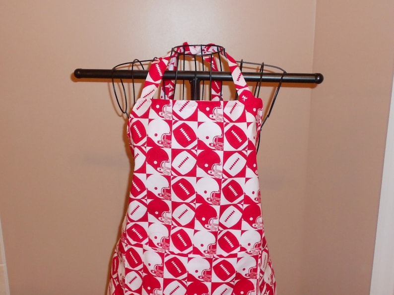 tailgater pocket sports Red and White Football Unisex Apron fan