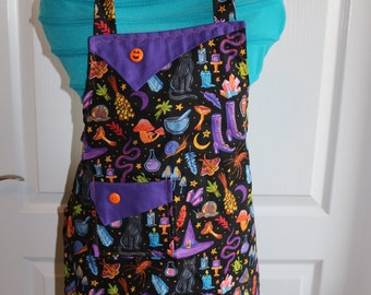 Halloween Witches Hats and Cats - Girl's apron -pocket -ruffle - pumpkins