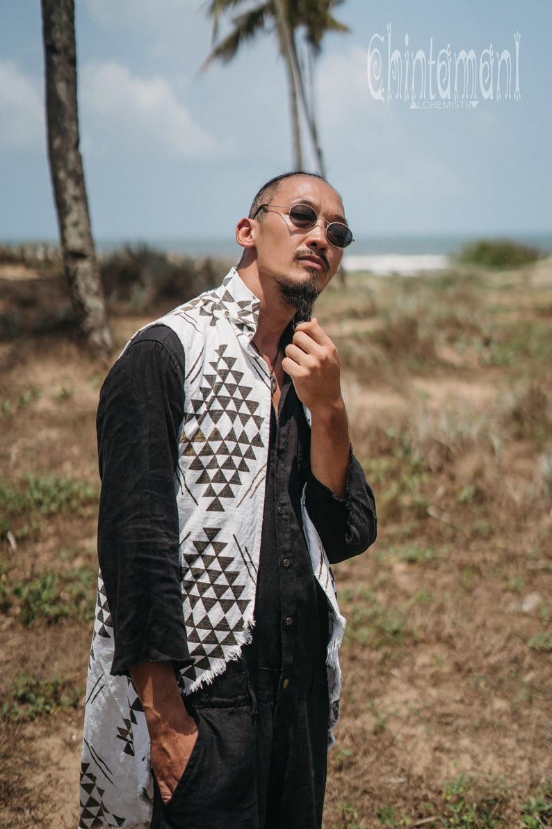 Burner Boho Väst ∆ Herr Ärmlös Jacka ∆ Festivalkläder Tunika Tribal Herrkläder ∆ Goa Tulum Outfit ∆ Hög Låg Långärmad Linne bild 5